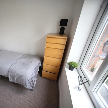 Image 5 - Brookleigh Road, Manchester, M20 4RX, United Kingdom - Apartment for rent