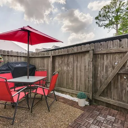 Rent this 2 bed apartment on 12566 Piping Rock Drive in Houston, TX 77077