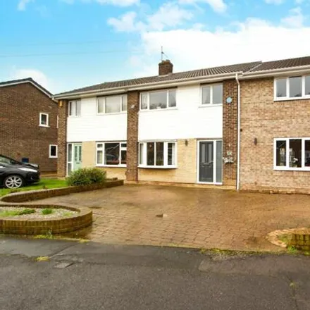 Buy this 4 bed duplex on Harewood Avenue in Kirk Sandall, DN3 1PN