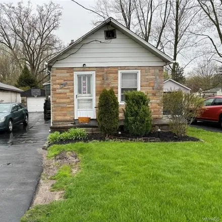 Buy this 2 bed house on 963 Erie Avenue in Martinsville, City of North Tonawanda