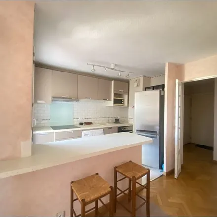 Image 4 - 27 Grande-Rue Saint Michel, 31400 Toulouse, France - Apartment for rent