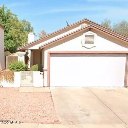 Rent this 3 bed house on 10015 North 66th Drive in Glendale, AZ 85302