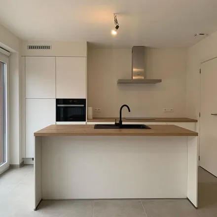 Rent this 3 bed apartment on Hoppestraat 7 in 8770 Ingelmunster, Belgium