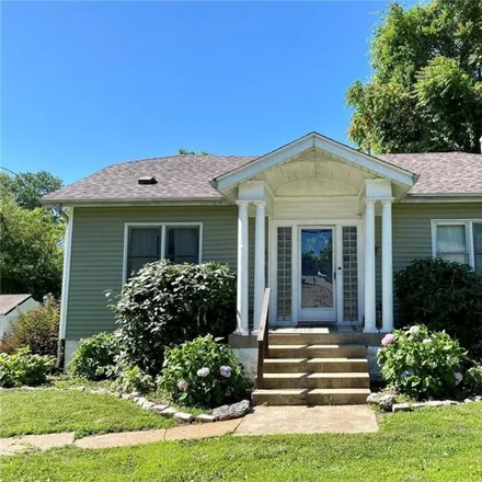 Buy this 3 bed house on 5800 Heege Road in Affton, MO 63123