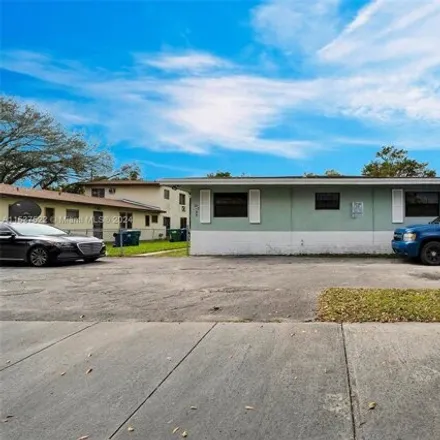 Image 1 - 5300 Northwest 25th Avenue, Brownsville, Miami-Dade County, FL 33142, USA - House for sale