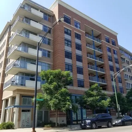 Rent this 2 bed condo on The Cambridge in 1145 North Cambridge Avenue, Chicago