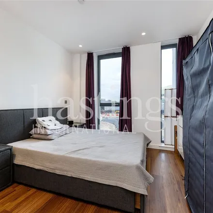 Rent this 1 bed apartment on Bay House in Quebec Way, London