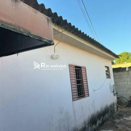 Buy this 2 bed house on Rua Cometa in Maravilha, Uberlândia - MG