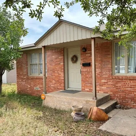 Rent this 3 bed house on 1841 Princeton Avenue in Midland, TX 79701