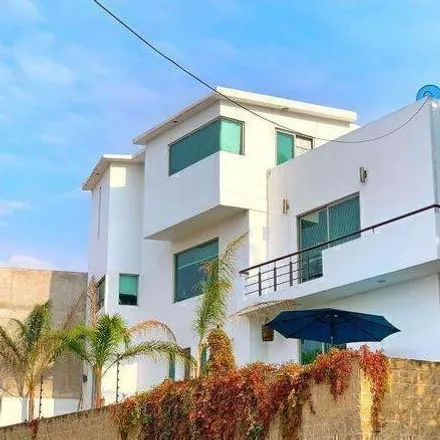 Buy this 3 bed house on Calle Golondrina in 52945 Atizapán de Zaragoza, MEX