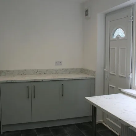 Rent this 3 bed apartment on Durham Crescent in Failsworth, M35 0GL