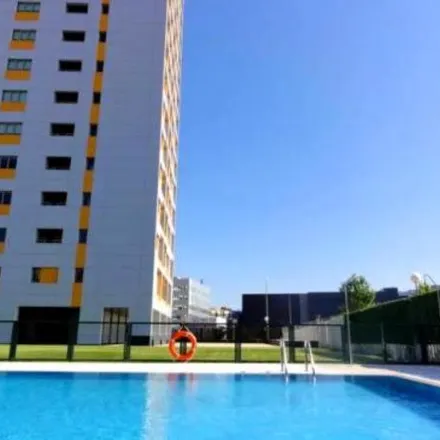 Image 2 - Torre Ámbar, Calle de Dulce Chacón, 17, 28050 Madrid, Spain - Apartment for rent