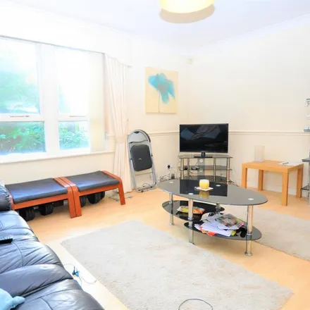 Image 2 - Orchard Place, Newcastle upon Tyne, NE2 2DE, United Kingdom - Apartment for rent