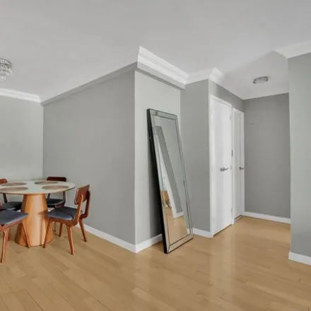 Image 2 - 435 East 65th Street, New York, NY 10065, USA - Apartment for sale