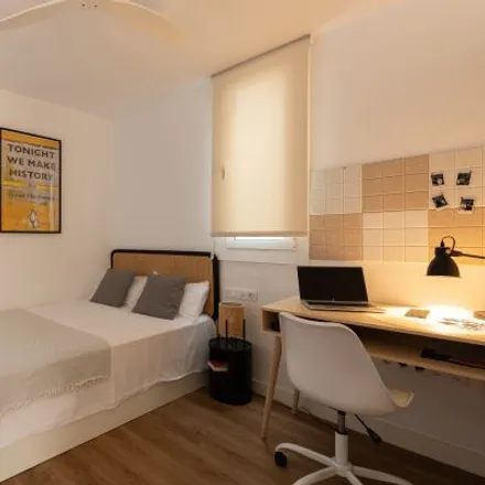 Image 8 - Carrer de Rocafort, 219, 08029 Barcelona, Spain - Apartment for rent