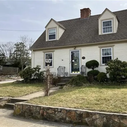 Buy this 2 bed house on 79 Roger Williams Circle in Cranston, RI 02905