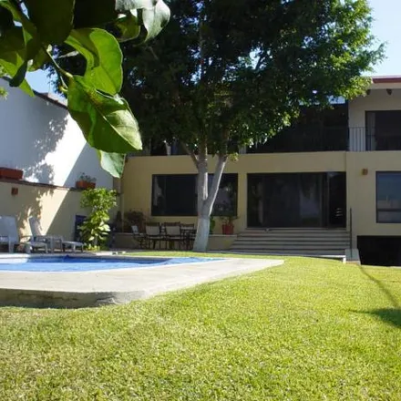 Rent this 3 bed house on Calle Brisas de Tampico in U.H. Valle Verde, 62590 Temixco