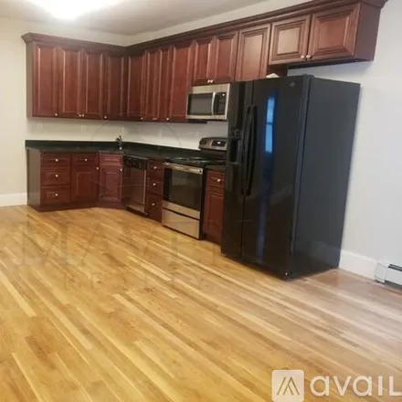Rent this 6 bed apartment on 19 Mt Vernon St
