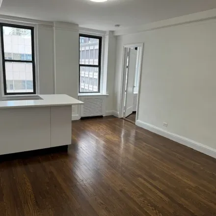 Image 5 - The Guilford, Lexington Avenue, New York, NY 10037, USA - Apartment for rent