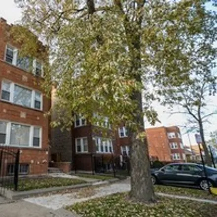 Buy this 9 bed duplex on 8306 South Elizabeth Street in Chicago, IL 60620