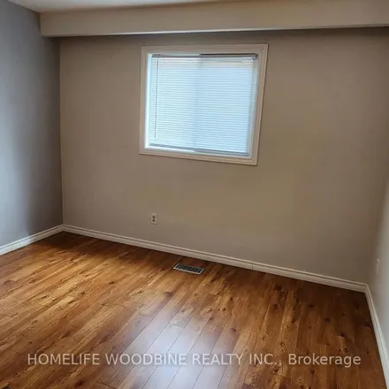 Image 5 - 267 Centre Street North, Brampton, ON L6V 2R4, Canada - Apartment for rent