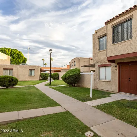 Image 2 - 4198 North 72nd Lane, Phoenix, AZ 85033, USA - Townhouse for sale