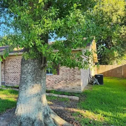 Image 2 - 1906 Beverly Ave, Orange, Texas, 77632 - House for sale