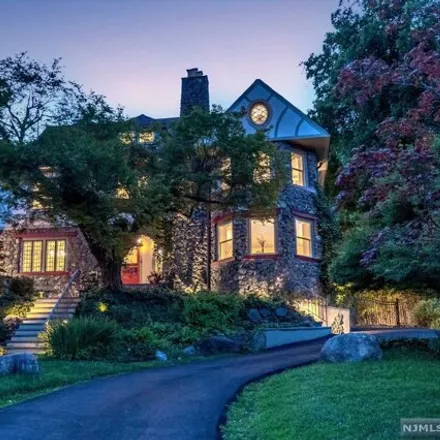 Image 1 - 280 Upper Mountain Avenue, Upper Montclair, Montclair, NJ 07043, USA - House for sale