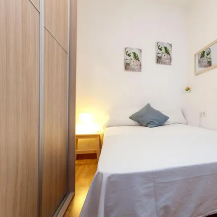 Rent this 2 bed apartment on Cassette Bar in Carrer de l'Est, 11