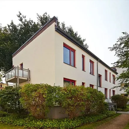 Rent this 3 bed apartment on Wolfgang-Emmrich-Weg 4 in 39112 Magdeburg, Germany