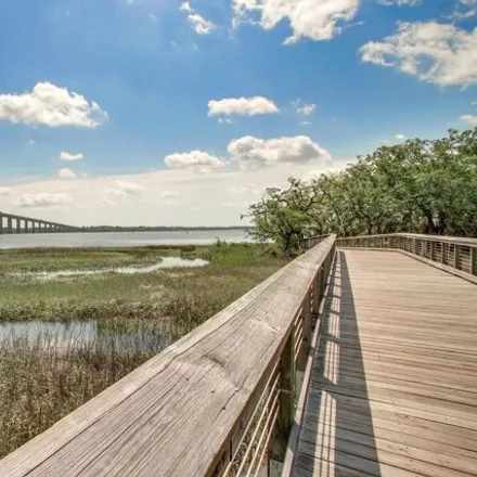 Buy this 1 bed condo on River Landing Drive in Charleston, SC 29402