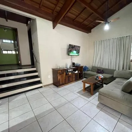 Rent this 3 bed house on Avenida Mero in Jardim Carolina, Ubatuba - SP