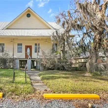 Buy this 3 bed house on 5 Girls in 305 Covington Street, Madisonville