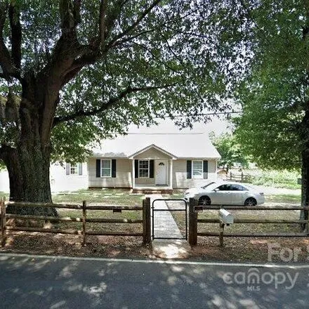 Buy this 3 bed house on 1415 Auten Road in Charlotte, NC 28216