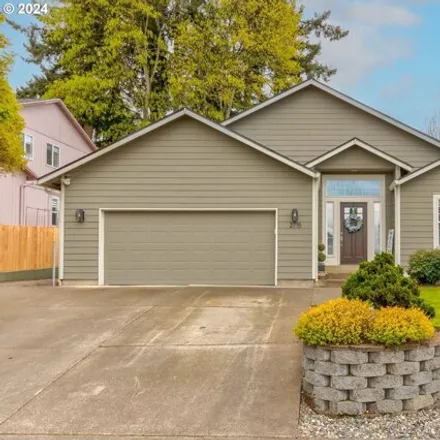 Buy this 3 bed house on 2715 Northeast 100th Street in Vancouver, WA 98686