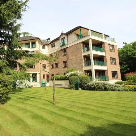 Rent this 3 bed apartment on Bentley Lodge in Bushey Heath, WD23 1NS
