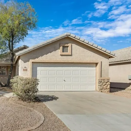 Rent this 3 bed house on 302 North Hudson Place in Chandler, AZ 85225