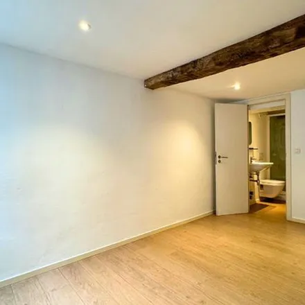 Rent this 2 bed apartment on Rue du Stalon 6 in 4000 Liège, Belgium