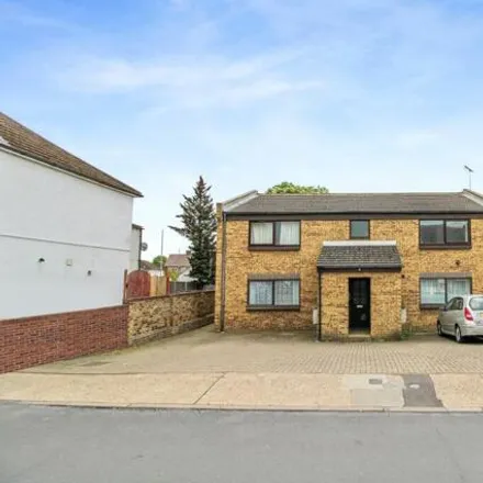 Rent this 1 bed apartment on Craylands Lane in Swanscombe, DA10 0LR