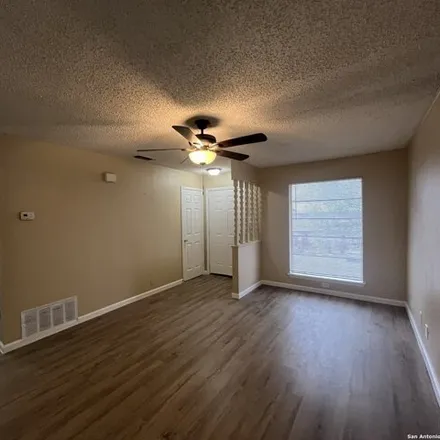 Image 5 - 2014 Anchor Drive, San Antonio, TX 78213, USA - Apartment for rent