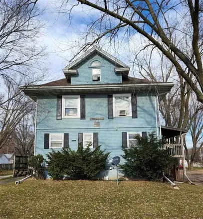 Buy this studio house on 263 Green Street in West Branch, IA 52358