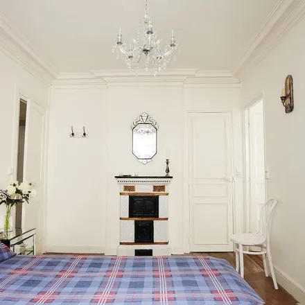 Rent this 4 bed apartment on 20 Rue Yvonne Le Tac in 75018 Paris, France