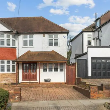 Buy this 4 bed house on Mount Pleasant in London, EN4 9HH