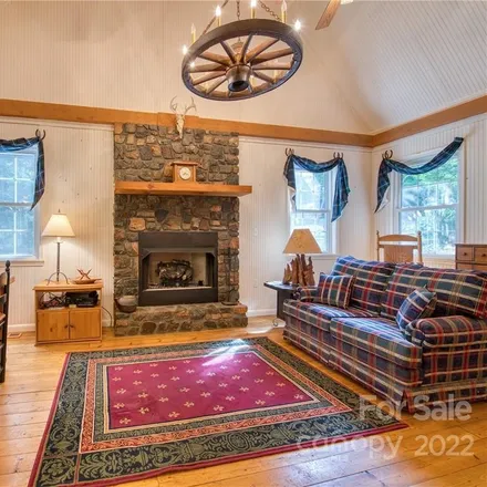 Image 9 - 29 Trapper Lane, Maggie Valley, Haywood County, NC 28785, USA - Loft for sale