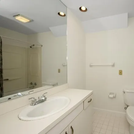 Image 8 - 992 Vernon Place, Kenton Hills, Covington, KY 41016, USA - Condo for sale