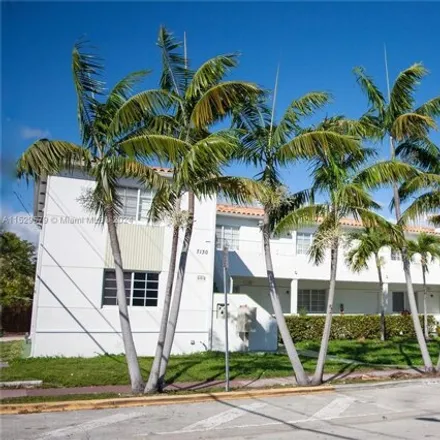 Image 1 - Tropical Supermarket, Rue Versailles Drive, Isle of Normandy, Miami Beach, FL 33141, USA - House for rent