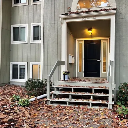 Buy this 2 bed condo on 406 New River Road in Manville, Lincoln