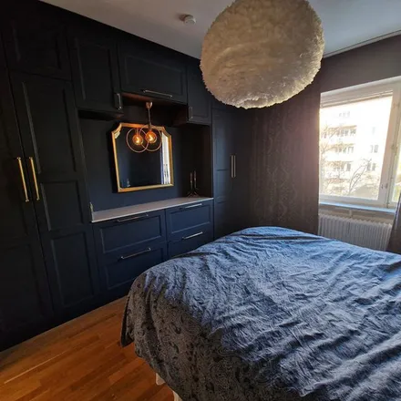 Rent this 2 bed apartment on Sagagatan 11 in 171 47 Solna kommun, Sweden