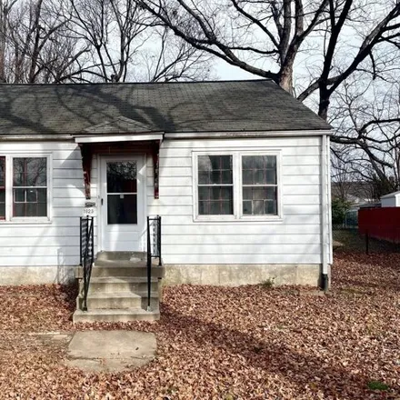 Rent this 2 bed house on 1623 Thornberry Avenue in Louisville, KY 40215