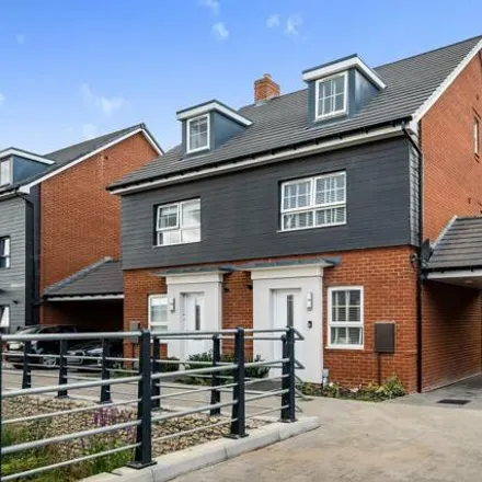 Buy this 4 bed townhouse on Limehouse Road in Buckinghamshire, HP22 7EA